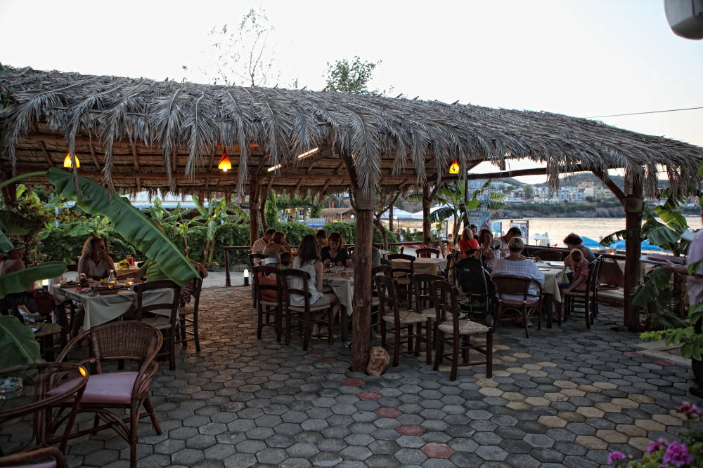 Niriides Beach Hotel Rethimnon Restaurant foto
