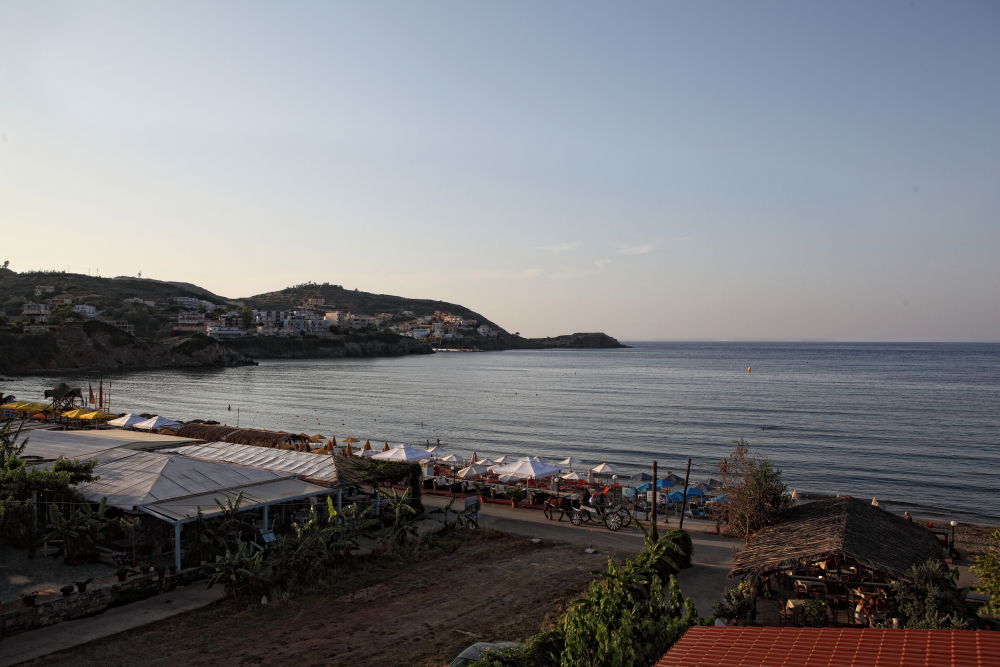 Niriides Beach Hotel Rethimnon Buitenkant foto
