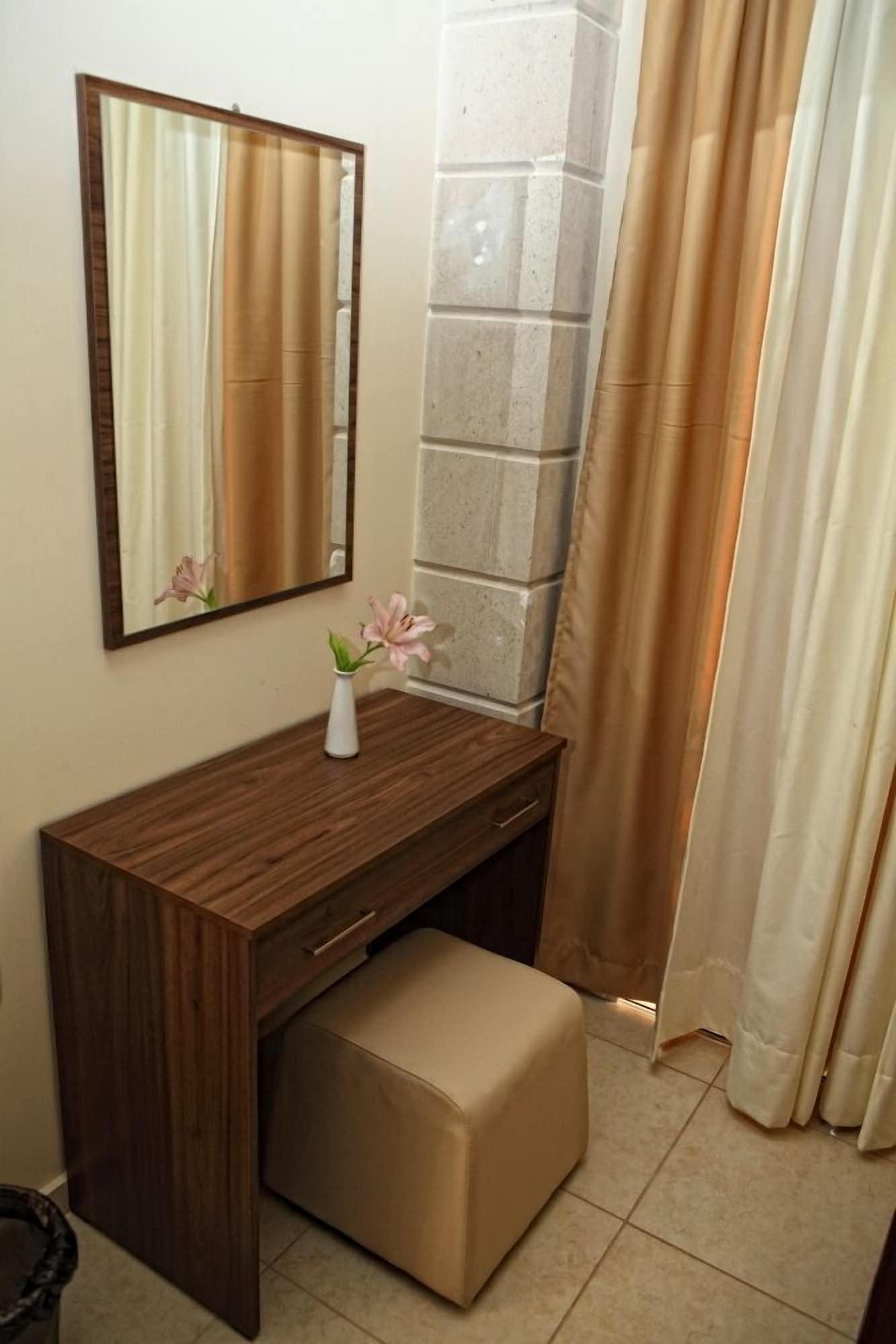 Niriides Beach Hotel Rethimnon Kamer foto