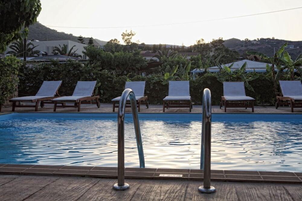 Niriides Beach Hotel Rethimnon Faciliteiten foto