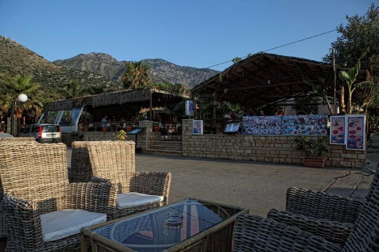 Niriides Beach Hotel Rethimnon Restaurant foto